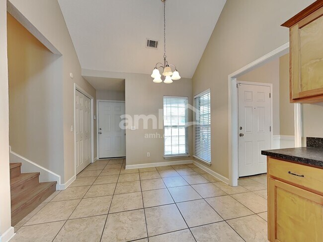 Foto del edificio - 116 Grayson Ave