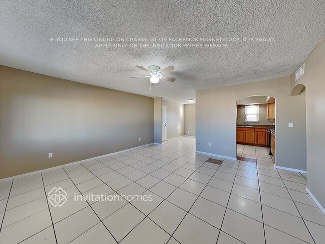 Building Photo - 11511 E Broadway Rd