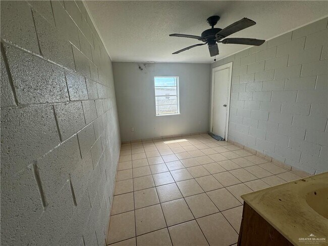 Foto del edificio - 5 South Blvd