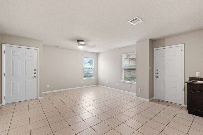 Building Photo - 16630 E Hammon