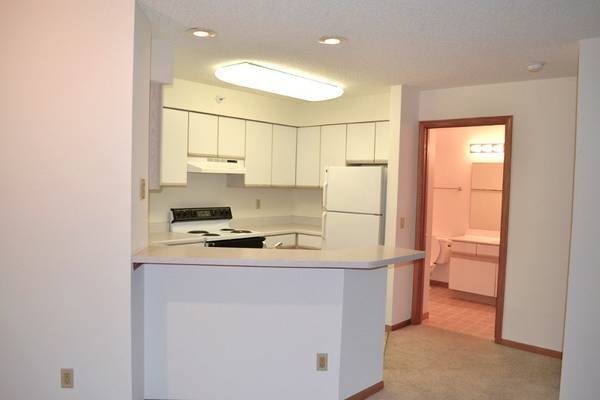 Building Photo - Forest Downs Apartments