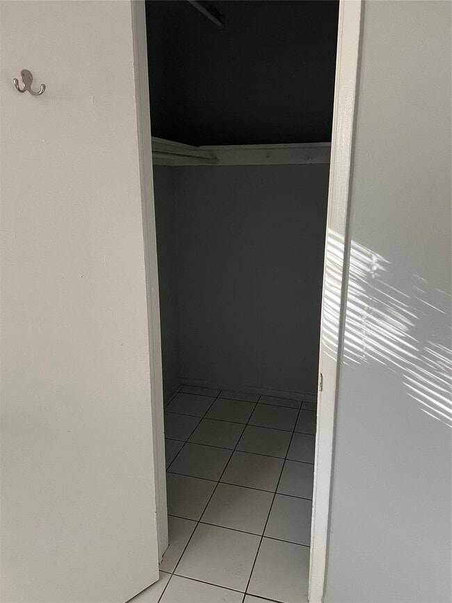 Foto del edificio - 1810 E Oakland Park Blvd