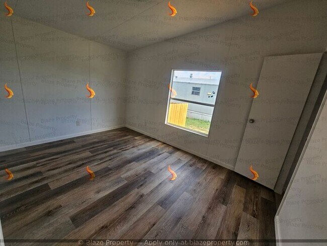 Foto del edificio - Experience Brand New Comfort in This Renov...