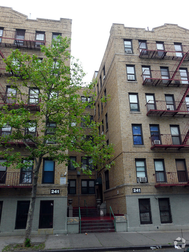 Building Photo - 241 E Mosholu Pky