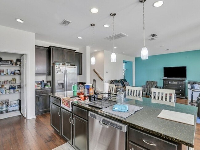 Foto del edificio - 3 Bedroom Single Family Home in Summerville