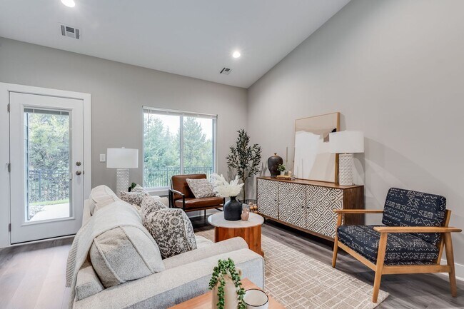 Foto del edificio - Falcon Falls- Maxwell Plan