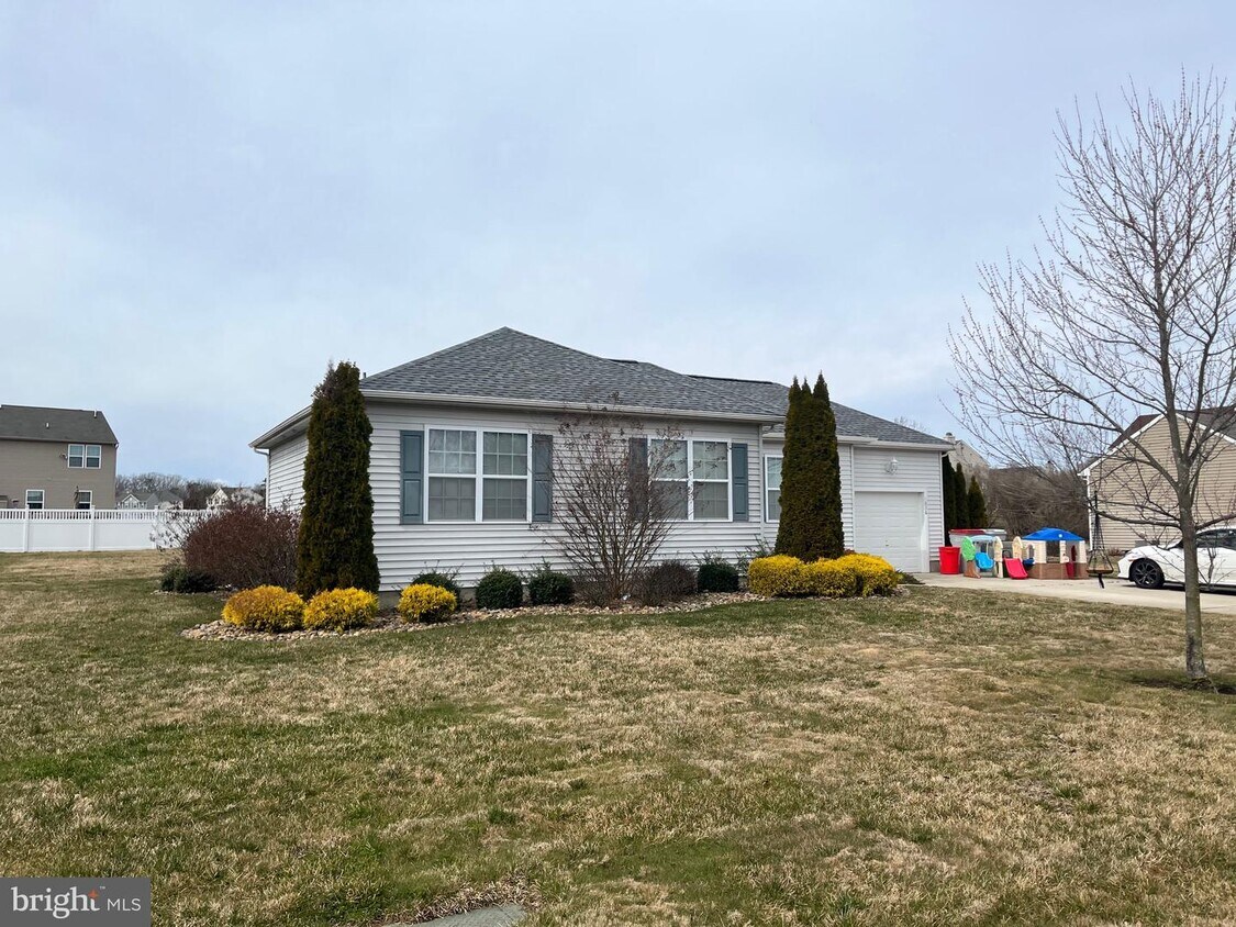 1836 Venezia Ave, Vineland, NJ 08361 House Rental in Vineland, NJ