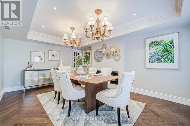 Photo du bâtiment - 363 Lakeshore Rd W