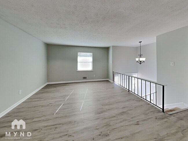 Foto del edificio - 6665 Hidden Brook Trail