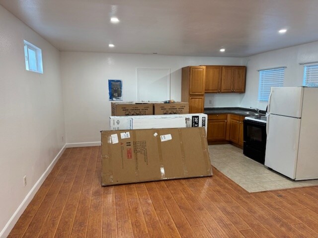 Building Photo - 19528 Leadwell St