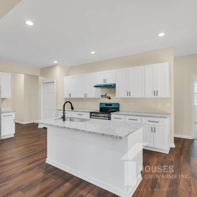 Foto del edificio - 1505 E Saluda Lake Rd
