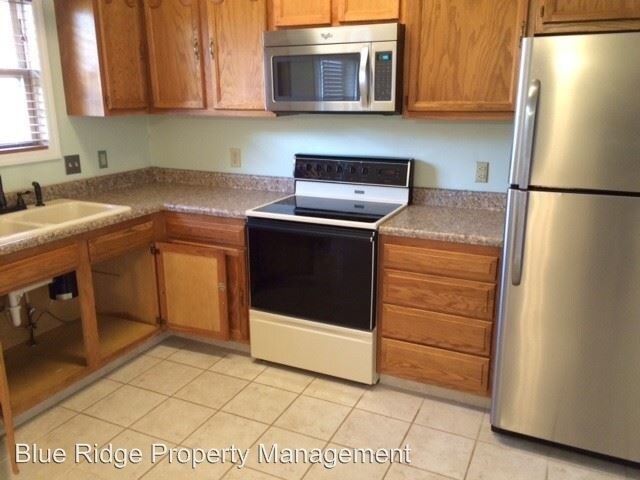 Building Photo - 3 br, 2.5 bath House - 405 Neal Drive