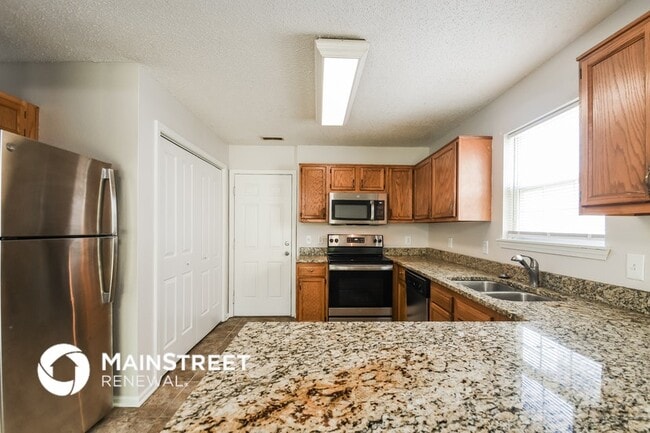 Foto del edificio - 4024 Village Trace Blvd