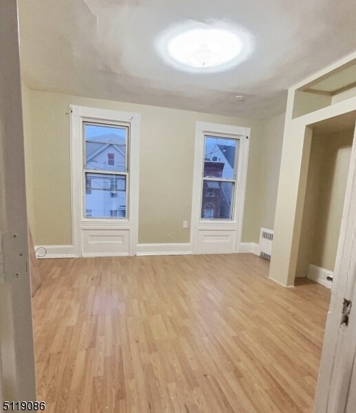 Primary Photo - 21 N York St