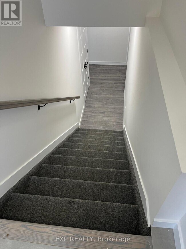 Photo du bâtiment - 225 Cypress St