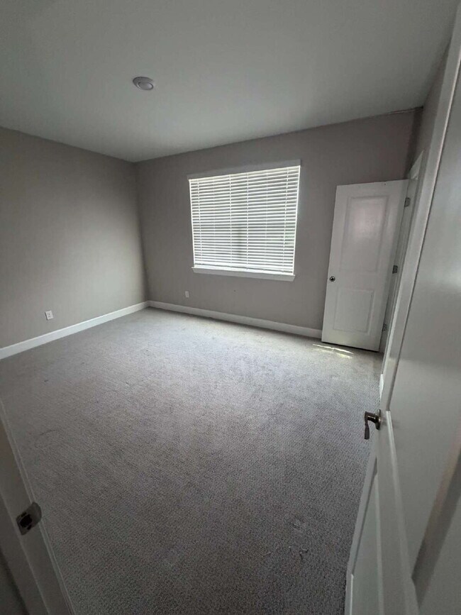 Building Photo - 34286 Evergreen Hill Ct