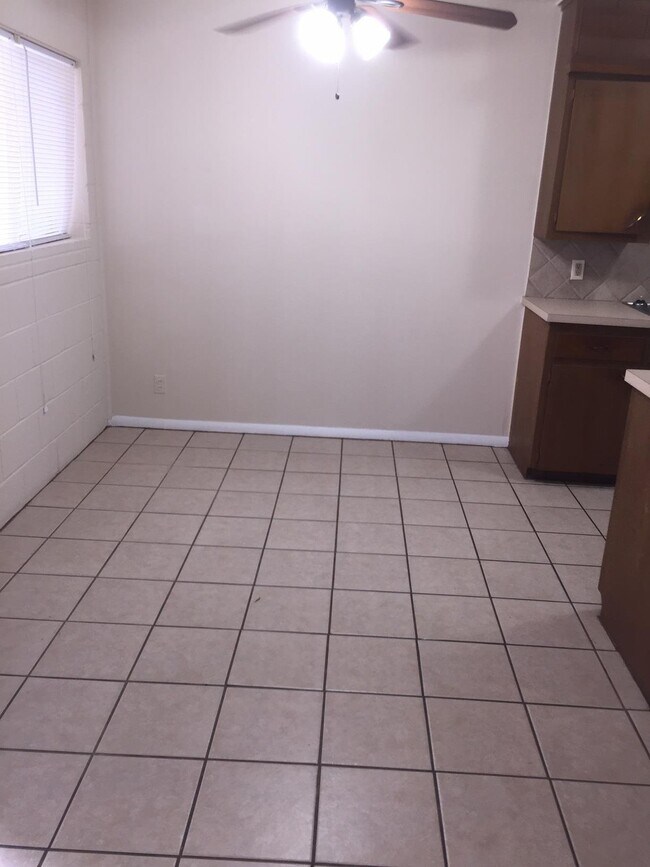 Foto del edificio - 1611 Riverside Dr