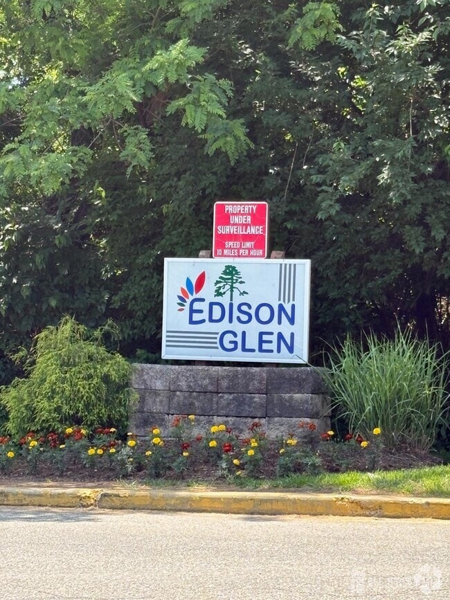 Building Photo - 1209 Edison Glen Terrace
