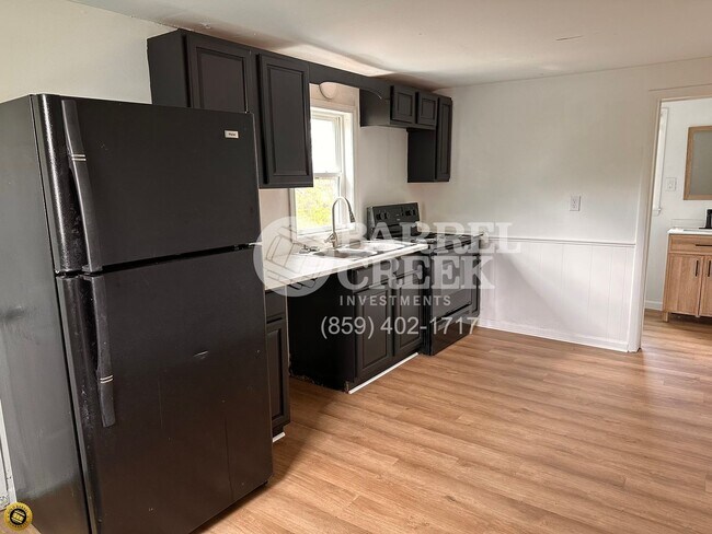 Foto del edificio - 508 Russell St