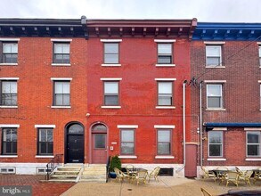 Building Photo - 2226 Fairmount Ave