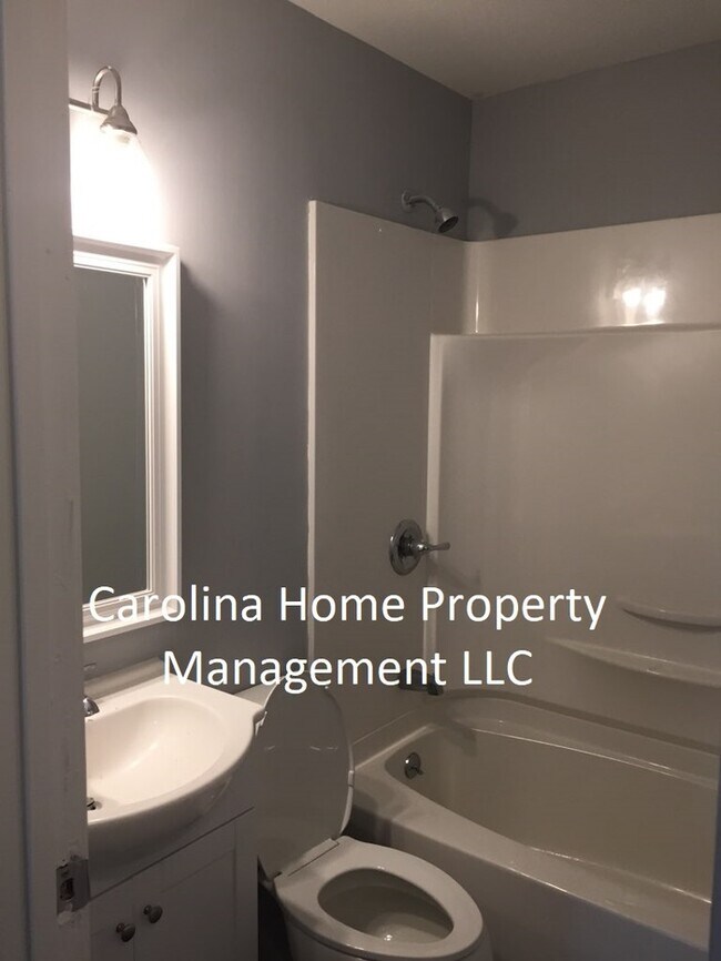 Foto del edificio - 516 Bringle Ferry Rd