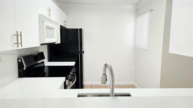 Building Photo - 15771 SW 137th Ave