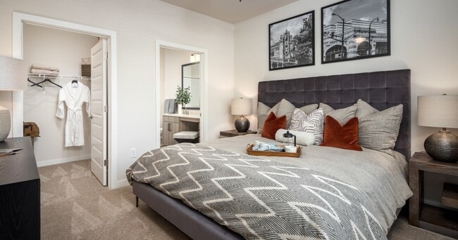 Building Photo - Vue at The Quarter