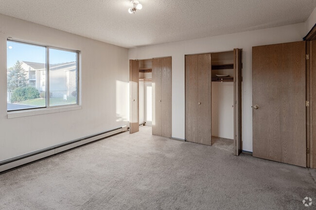2 habitaciones, 1 baño, 880 pies cuadrados, dormitorio principal - Point Saint Germain