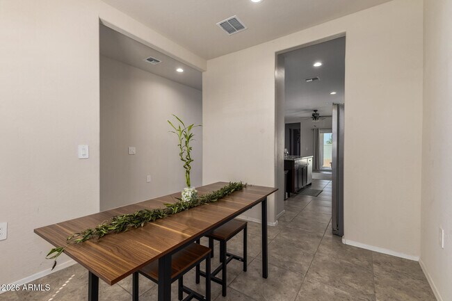 Building Photo - 4189 S 243rd Dr