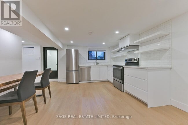 Building Photo - 25 Palmerston Ave