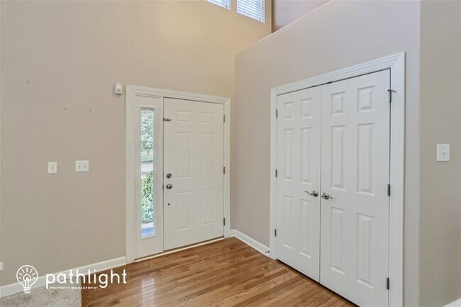 Building Photo - 557 Western Drive, North Aurora, IL, 60542