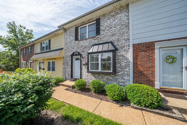 Building Photo - 2548 Grayland Walk