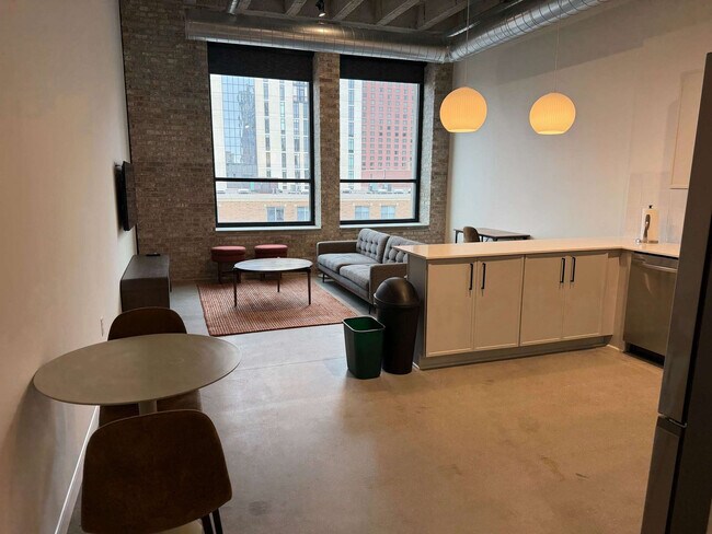 Building Photo - 1111 3rd Ave S