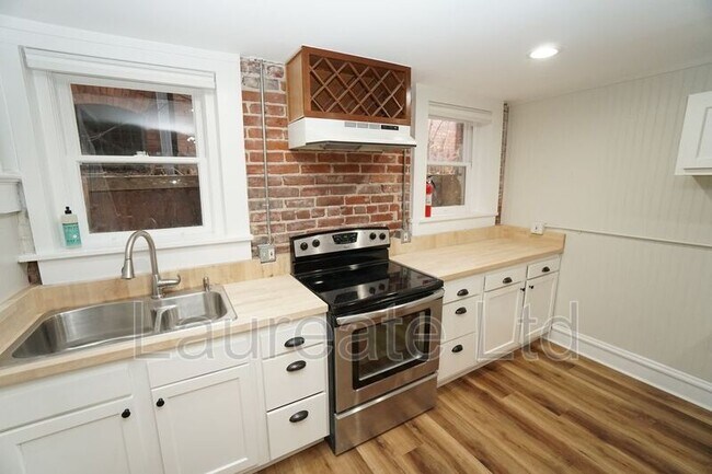 Foto del edificio - 1273 Ogden St