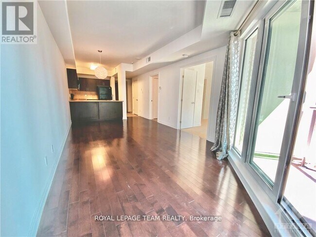 Building Photo - 234 Rideau St