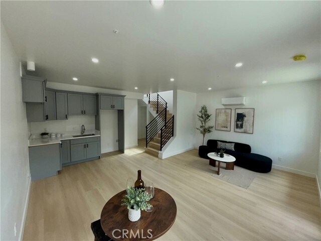 Foto del edificio - 1226 N Alma Ave