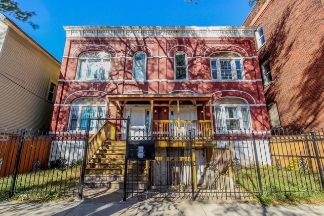 Afuera - 146 W 66th St