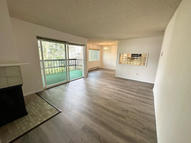 Foto del edificio - 14620 NE 35th St