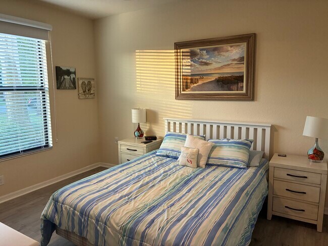 Foto del edificio - 9532 Avellino Way