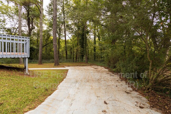 Foto del edificio - 1138 Gerald Pl SW