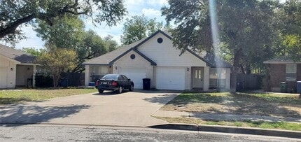 Building Photo - 8617 Talyne Chaise Cir