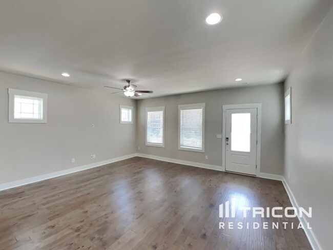 Building Photo - 777 Fireball Ct