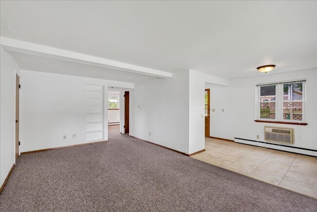Foto del edificio - 5809 Raymond Rd
