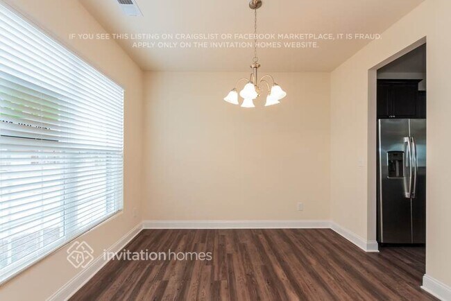 Foto del edificio - 158 Sassafras Rd