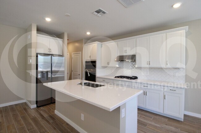 Foto del edificio - 9427 East Sebring Avenue