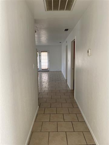 Foto del edificio - 421 Sparrow Ln