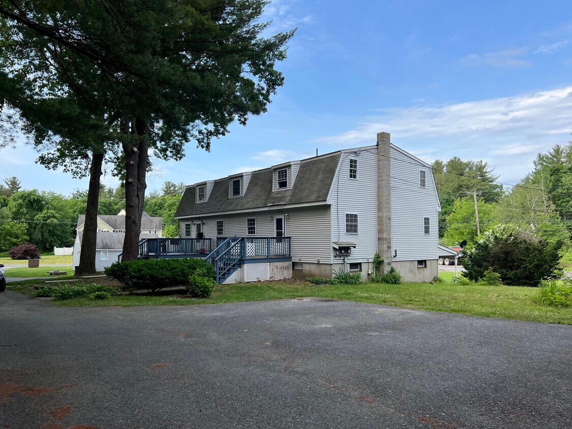 99 Chester Rd, Derry, NH 03038 Townhome Rentals in Derry NH
