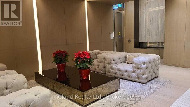 Photo du bâtiment - 100 Harbour St