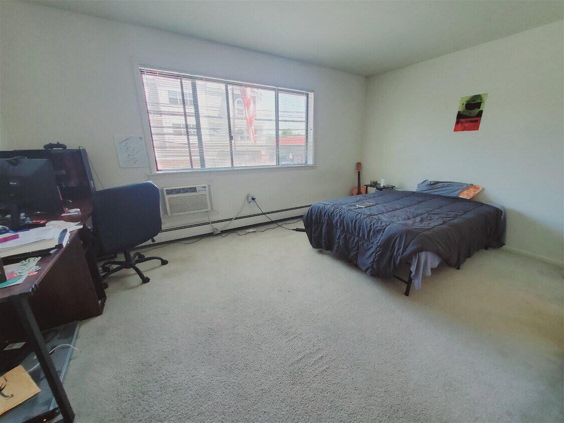 Building Photo - 960 Hope Street Apt #2, Stamford, CT 06907...