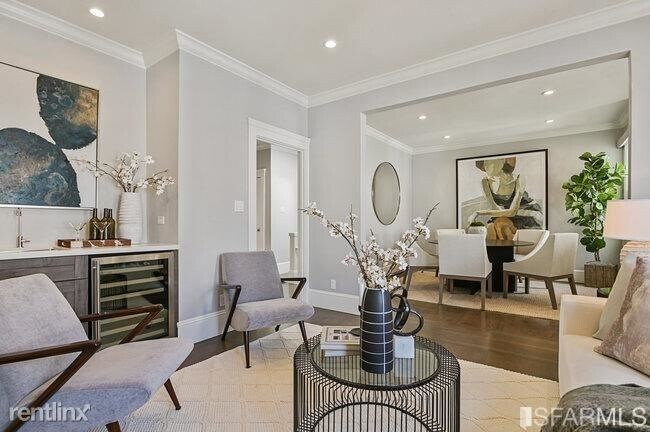 Building Photo - 2 br, 1 bath Condo - 2036 Greenwich St